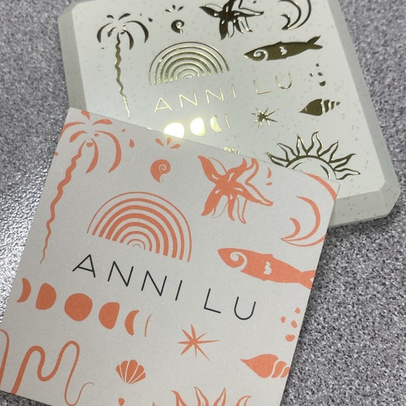 ANNI LU Petite Hoop Earrings - Picture 5 of 6